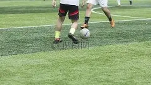 “首届高校足球专业联赛隆重启幕”